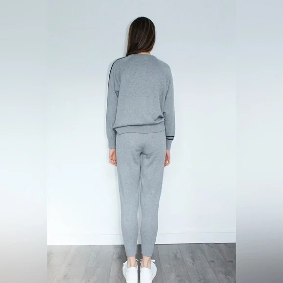 360 Cashmere Carrie Crewneck Knit in Heather Grey, SZ XS - Picture 3 of 11